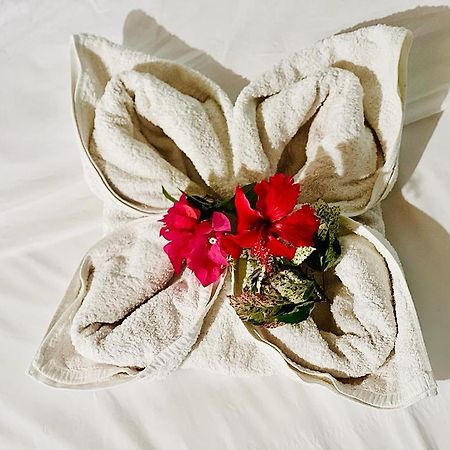 Kurnia Family Homestay & Restaurant! Huu Екстер'єр фото