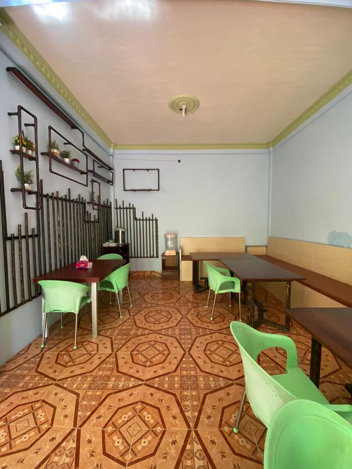 Kurnia Family Homestay & Restaurant! Huu Екстер'єр фото
