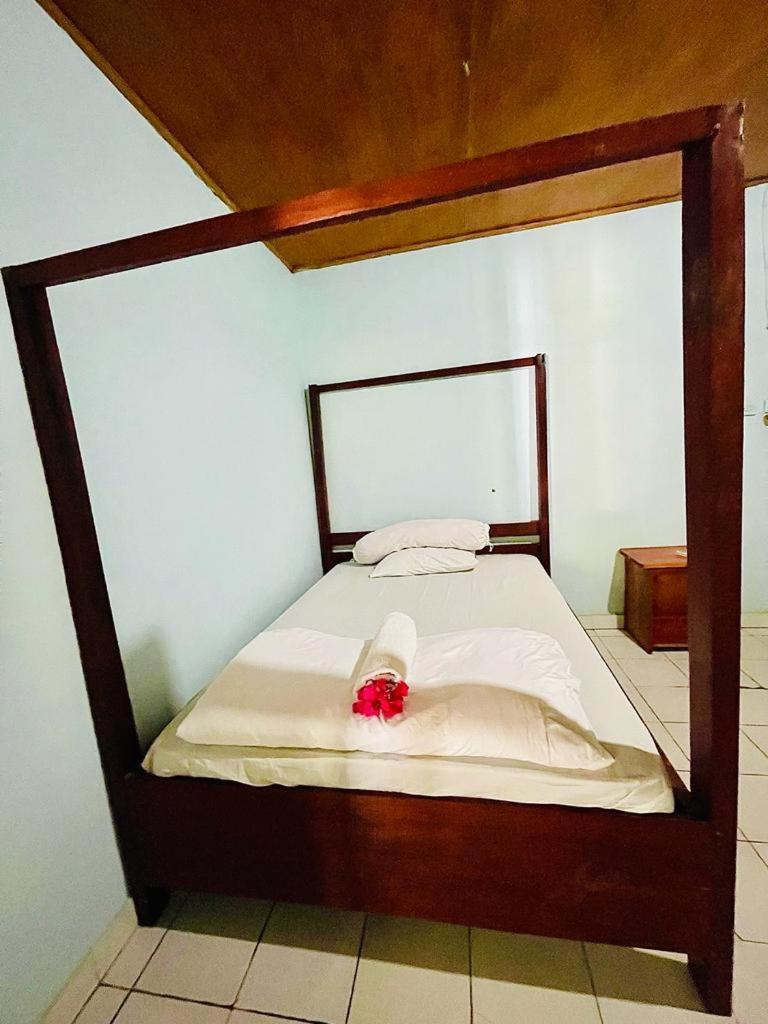 Kurnia Family Homestay & Restaurant! Huu Екстер'єр фото